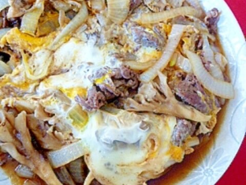 玉ねぎシャキシャキ★「牛肉と舞茸のすき焼き」卵とじ